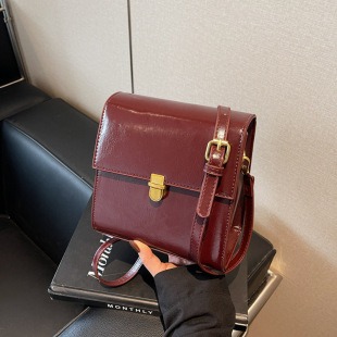 790057 High-Quality Bags