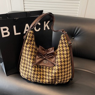 816751 High-Quality Bags