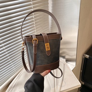 M51141 26x27cm High Quality Bags