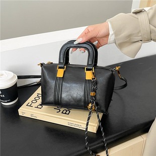 M82382 Green 9x11.5x1.5cm High Quality Bags