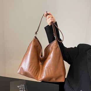 731817 CM 6 High-Quality Bags