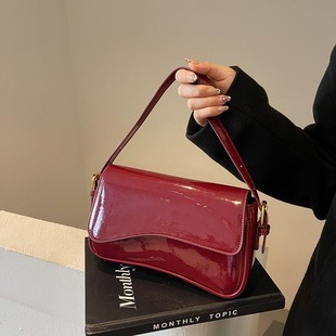 636709 High-Quality Bags