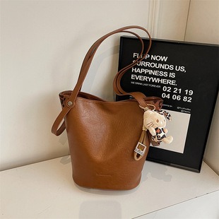 723786 CM 5 High-Quality Bags