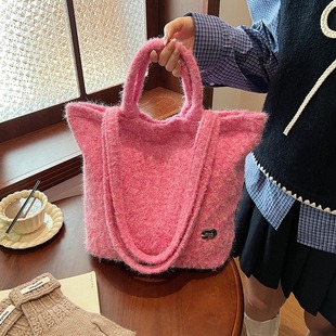 723787 CM 5 High-Quality Bags