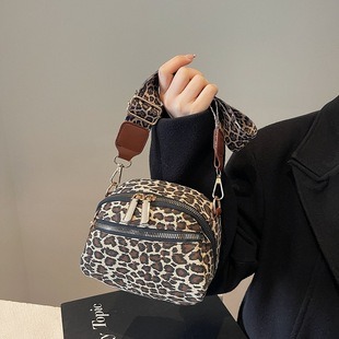 723786 CM 3 High-Quality Bags