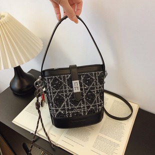 702229 CM 1 High-Quality Bags