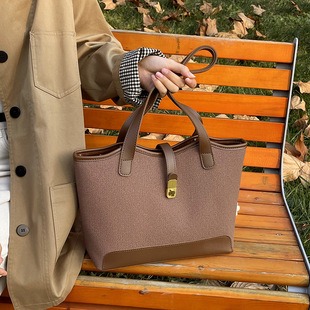 723776 CM 1 High-Quality Bags