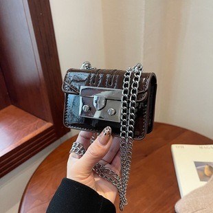 612992 CM 2 High-Quality Bags