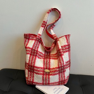 736772 High-Quality Bags