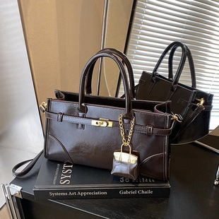 M81849 Black full leather 15x24x15cm High Quality Bags