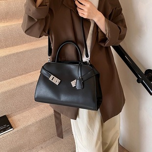 M59351 21x15x9cm High Quality Bags