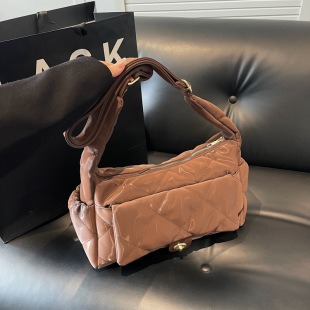 M82210 S1 23.5x12x4.3cm High Quality Bags