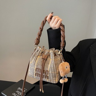 N52005 37x30x7cm High Quality Bags