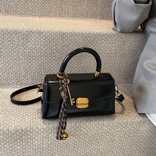 673001 High-Quality Bags