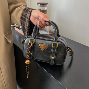 672989 CM 1 High-Quality Bags