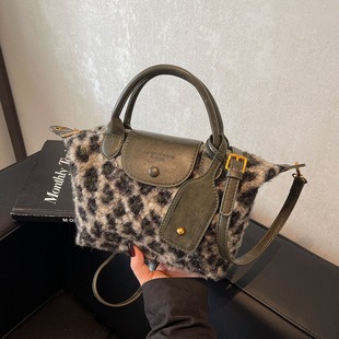 625569 High-Quality Bags