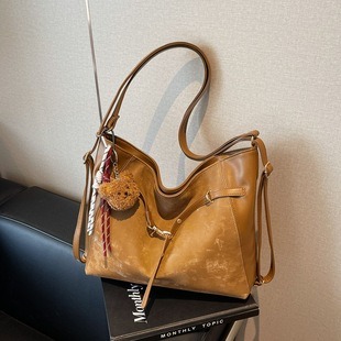 699514 CM 6 High-Quality Bags