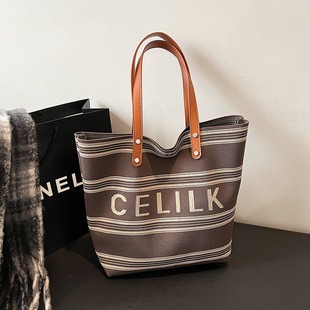 645021 High-Quality Bags