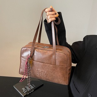 499621 CM 2 High-Quality Bags