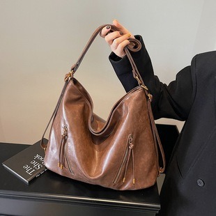 739496 CM 3 High-Quality Bags