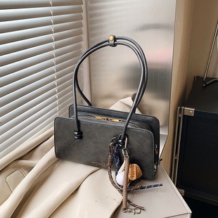 686864 CM 4 High-Quality Bags