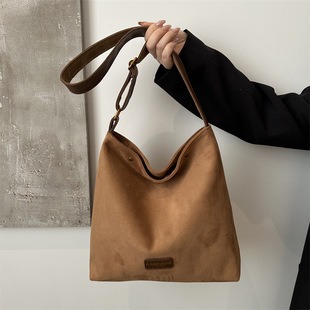 630542 CM 2 High-Quality Bags