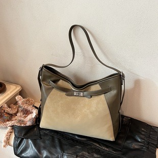 630542 CM 1 High-Quality Bags