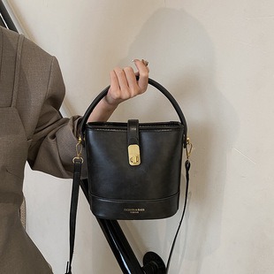 751516 CM 2 High-Quality Bags