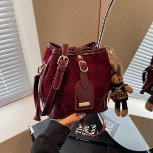 760196 High-Quality Bags